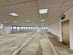 Concourse Skyline (D7), Office #576593521